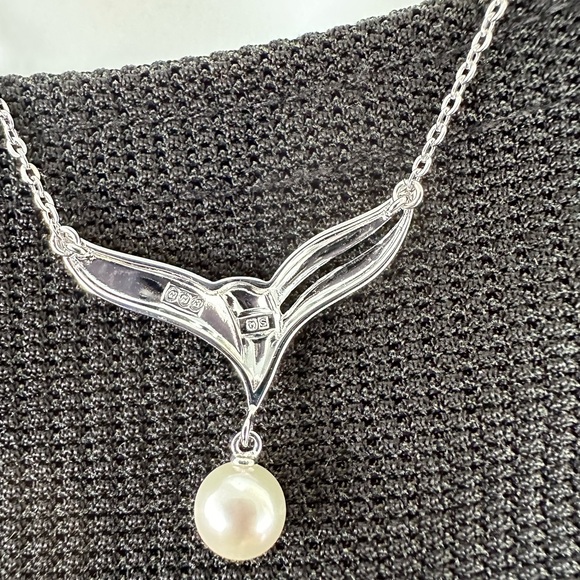 Authentic Mikimoto Pearl and Sterling Silver .925  16 in pendant necklace. - Picture 5 of 8